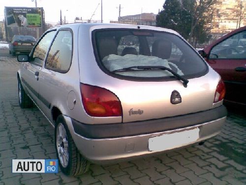 VAND FORD FIESTA 13