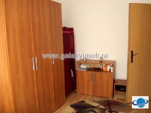 Apartament de vanzare - Imobiliare Targoviste