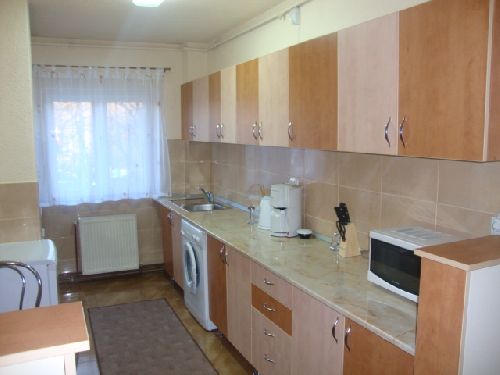 Inchiriez apartament in regim hotelier Sibiu