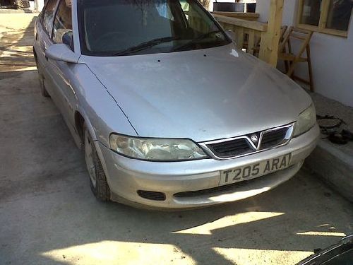 Dezmembrez Opel Vectra B, an 2000