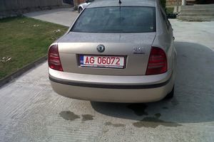 Dezmembrez Skoda Superb, an 2004