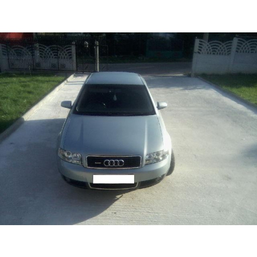 Audi A4, albastru deschis, an 2002