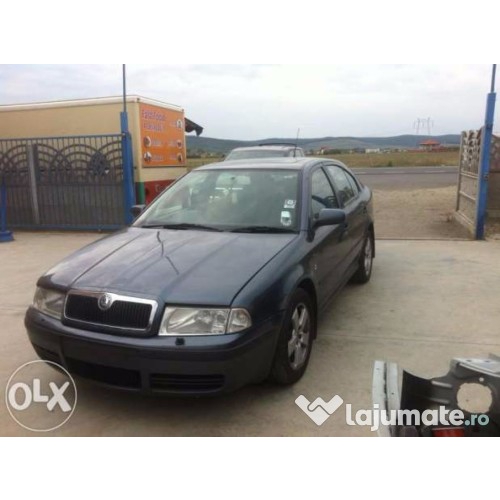 Dezmembrez Skoda Octavia din 2004