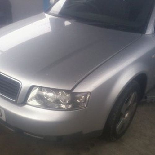 Dezmembrez Audi A4 2,5 TDI 163cp aym 2002