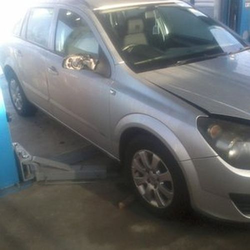 Dezmembrez Opel Astra H 2006 motor 17cdti 101cp DTH break