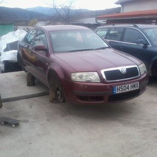 Dezmembrez Skoda Superb, visiniu, 2004