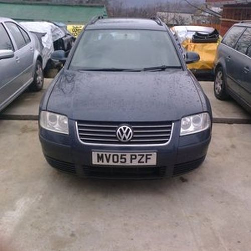 Dezmembrez Volkswagen Passat, 2005, albastru inchis