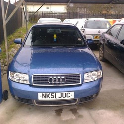 Dezmembrez Audi A4, 2001, albastru