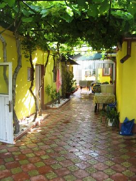 Cazare litoral mamaia camere situate la casa